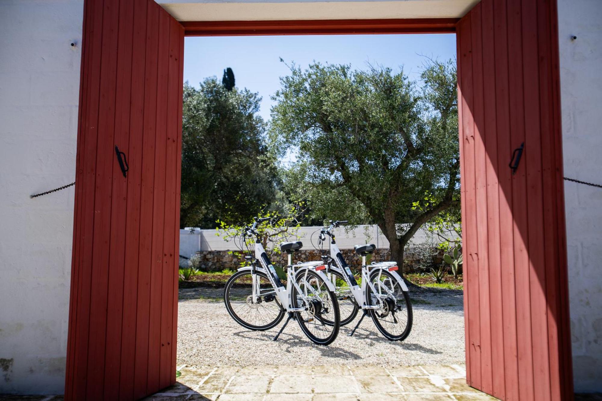 Tenuta Amostuni-Country House Eksteriør bilde